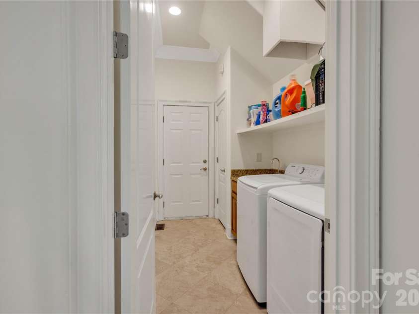 13631 William Stowe Drive, Charlotte, NC 28262.  MLS# CAR4411890, YatesRealty ID 41701. Laundry Room w/ Sink