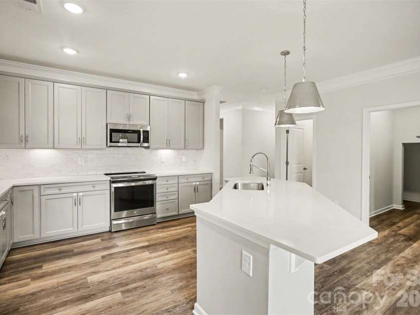 113 Stowe Road, Belmont, NC 28012.  MLS# CAR4410700, YatesRealty ID 41702. 