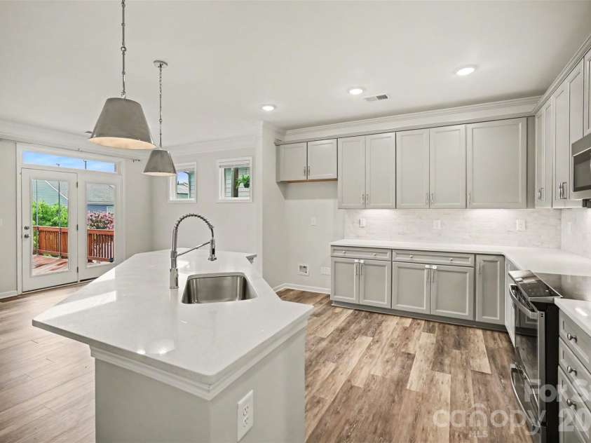 113 Stowe Road, Belmont, NC 28012.  MLS# CAR4410700, YatesRealty ID 41702. 