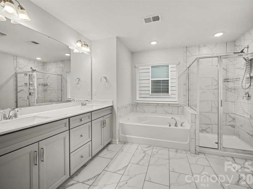 113 Stowe Road, Belmont, NC 28012.  MLS# CAR4410700, YatesRealty ID 41702. 