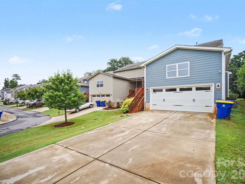 113 Stowe Road, Belmont, NC 28012.  MLS# CAR4410700, YatesRealty ID 41702. 