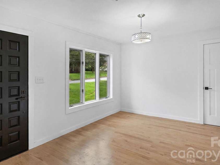 102 FALLS Street, Morganton, NC 28655.  MLS# CAR4410971, YatesRealty ID 41705. 