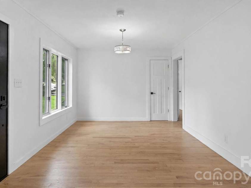 102 FALLS Street, Morganton, NC 28655.  MLS# CAR4410971, YatesRealty ID 41705. 