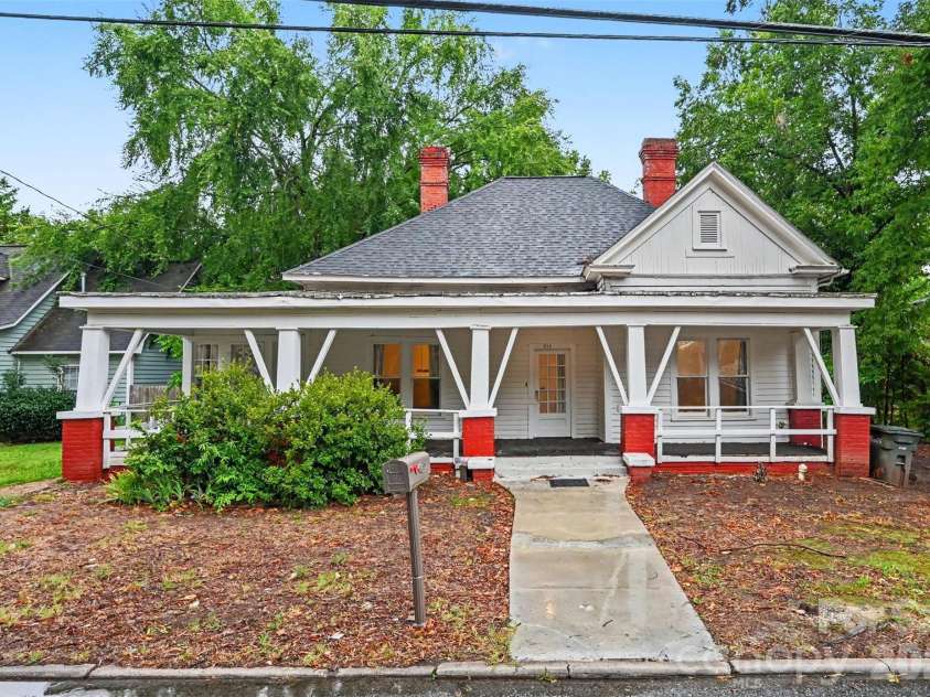 510 Everette Street, Monroe, NC 28112.  MLS# CAR4408870, YatesRealty ID 41706. 