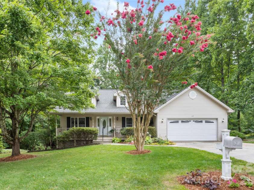 69 Red Cedar Drive, Hendersonville, NC 28792.  MLS# CAR4410260, YatesRealty ID 41708. 