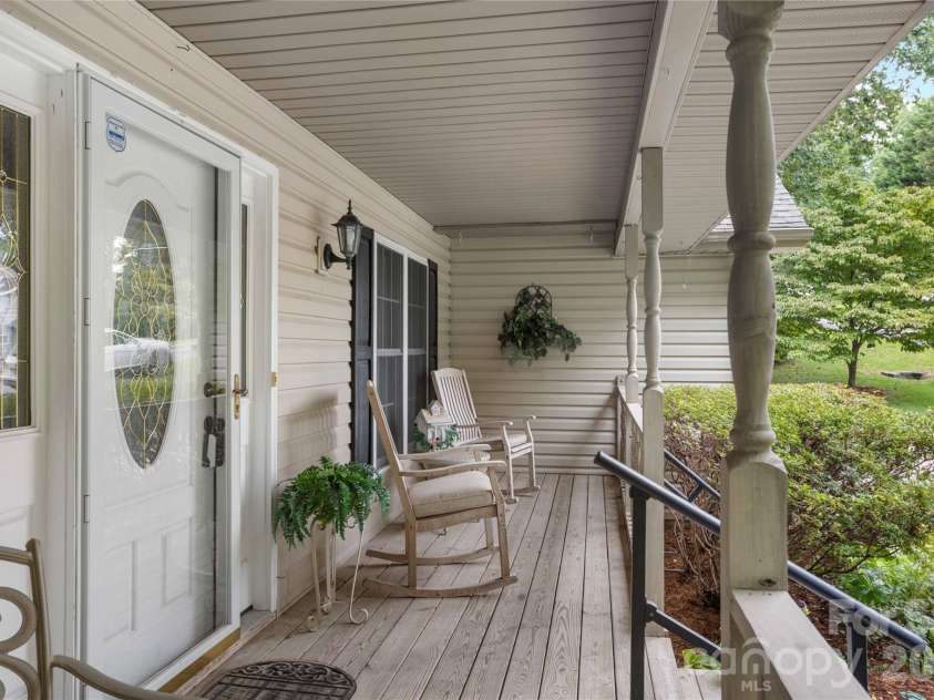 69 Red Cedar Drive, Hendersonville, NC 28792.  MLS# CAR4410260, YatesRealty ID 41708. 