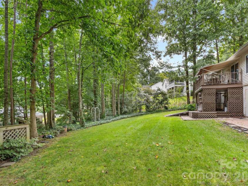 69 Red Cedar Drive, Hendersonville, NC 28792.  MLS# CAR4410260, YatesRealty ID 41708. 