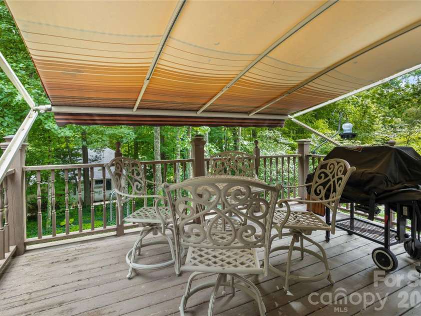 69 Red Cedar Drive, Hendersonville, NC 28792.  MLS# CAR4410260, YatesRealty ID 41708. 