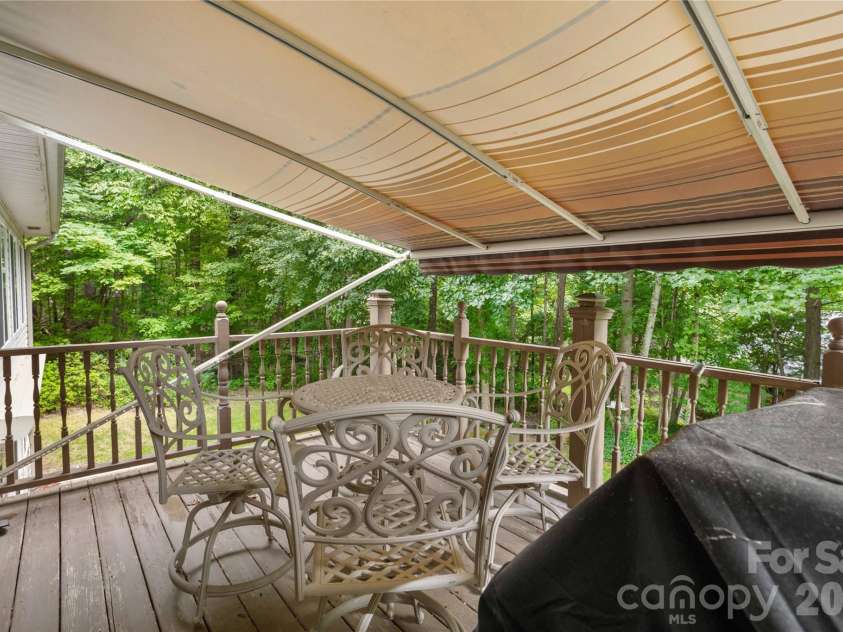 69 Red Cedar Drive, Hendersonville, NC 28792.  MLS# CAR4410260, YatesRealty ID 41708. 