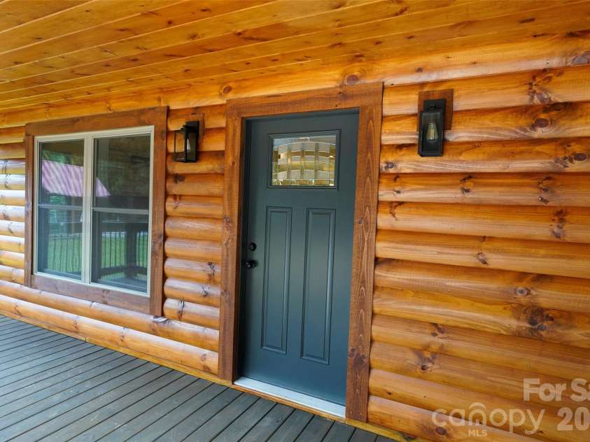 616 Twinbrook Lane, Maggie Valley, NC 28751.  MLS# CAR4410327, YatesRealty ID 41709. 