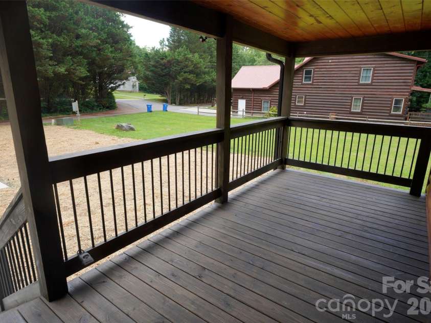 616 Twinbrook Lane, Maggie Valley, NC 28751.  MLS# CAR4410327, YatesRealty ID 41709. 