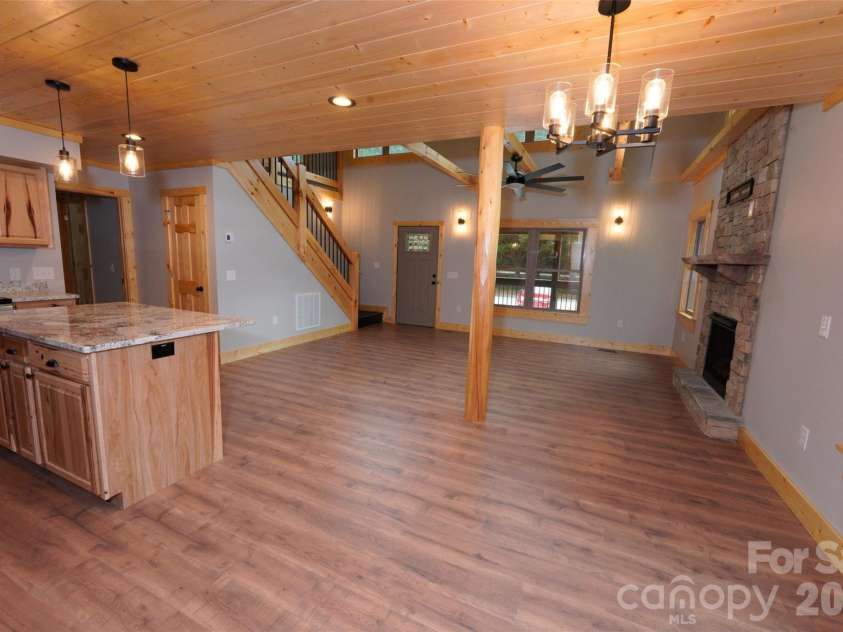 616 Twinbrook Lane, Maggie Valley, NC 28751.  MLS# CAR4410327, YatesRealty ID 41709. 