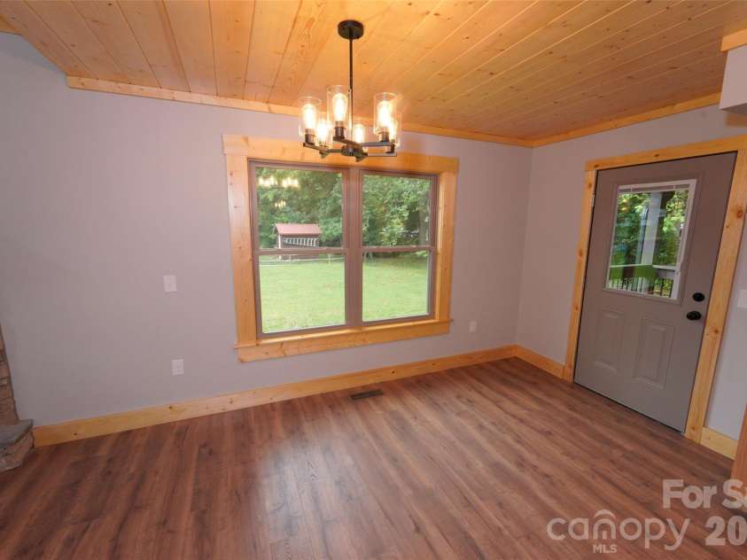 616 Twinbrook Lane, Maggie Valley, NC 28751.  MLS# CAR4410327, YatesRealty ID 41709. 