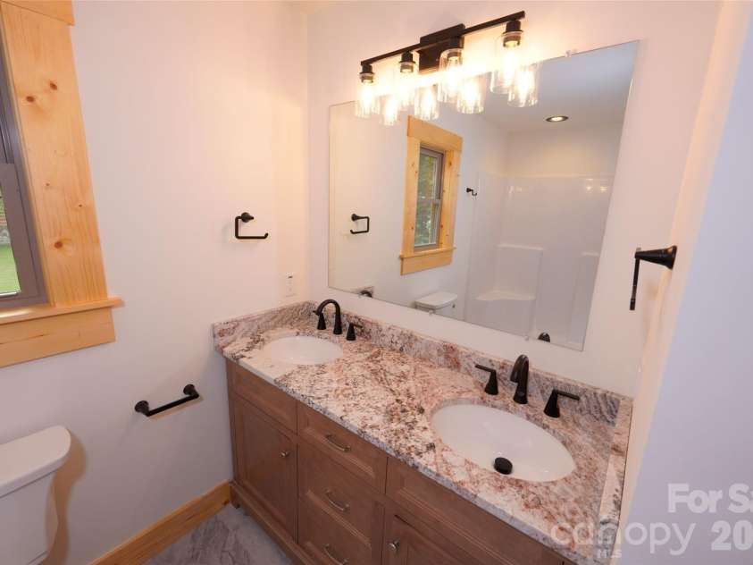 616 Twinbrook Lane, Maggie Valley, NC 28751.  MLS# CAR4410327, YatesRealty ID 41709. 