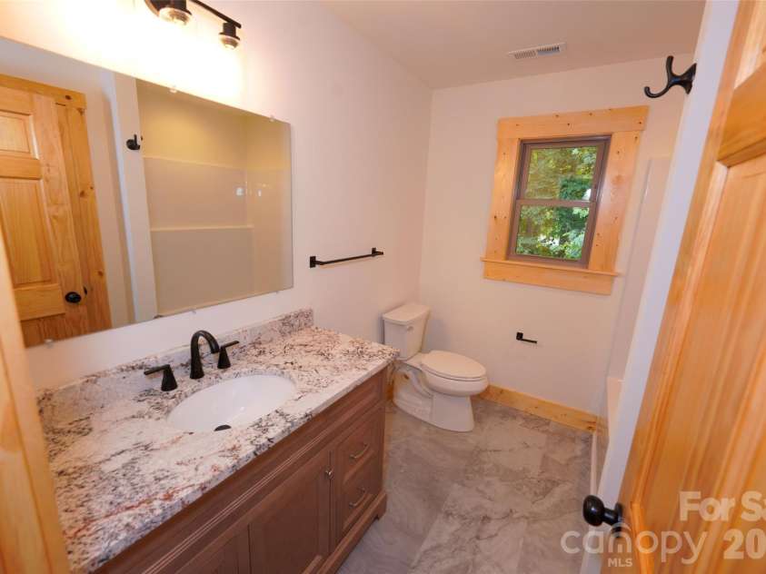 616 Twinbrook Lane, Maggie Valley, NC 28751.  MLS# CAR4410327, YatesRealty ID 41709. 