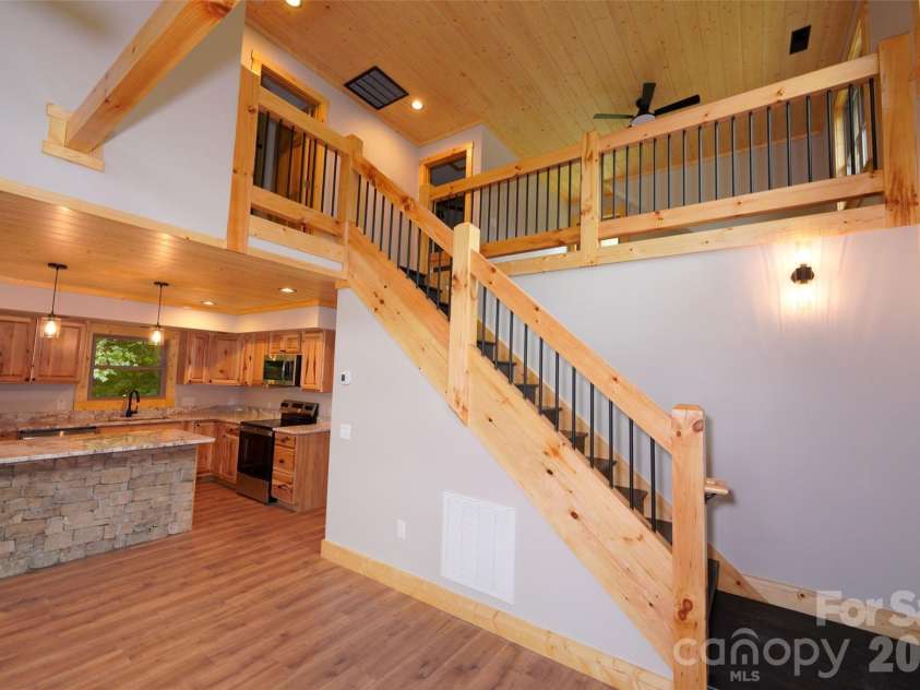 616 Twinbrook Lane, Maggie Valley, NC 28751.  MLS# CAR4410327, YatesRealty ID 41709. 
