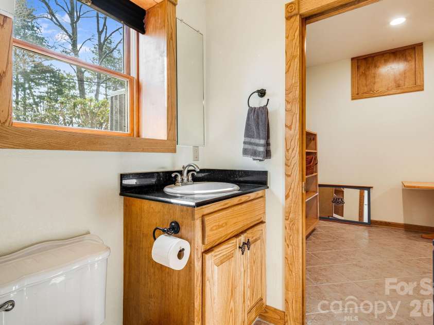 20 Stony Crest Drive, Spruce Pine, NC 28777.  MLS# CAR4421947, YatesRealty ID 4171. 
