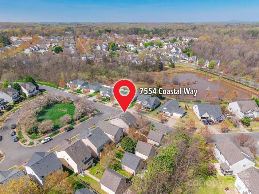 7554 Coastal Way, Huntersville, NC 28078.  MLS# CAR4241343, YatesRealty ID 4171. 