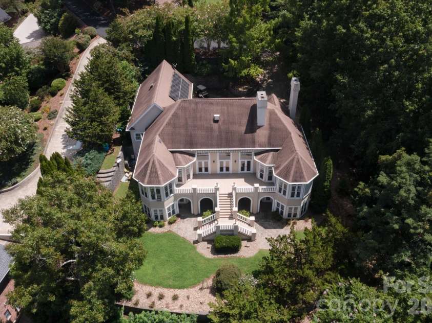 705 Lake Club Drive, Nebo, NC 28761.  MLS# CAR4410301, YatesRealty ID 41710. 
