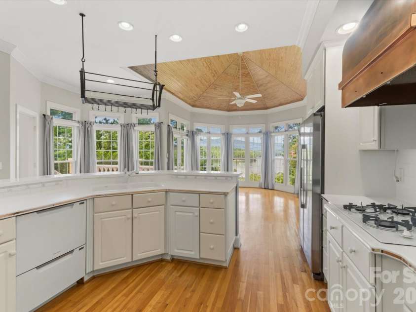 705 Lake Club Drive, Nebo, NC 28761.  MLS# CAR4410301, YatesRealty ID 41710. 