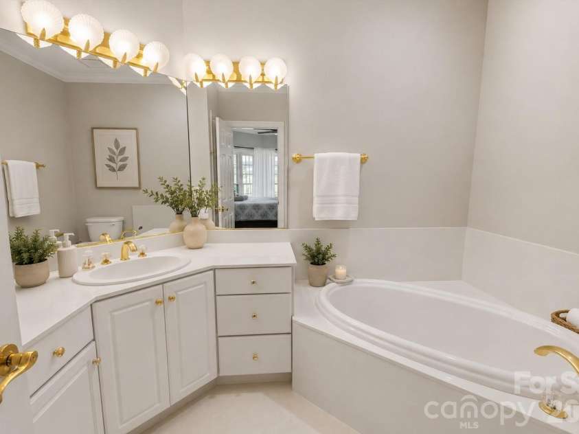 705 Lake Club Drive, Nebo, NC 28761.  MLS# CAR4410301, YatesRealty ID 41710. 