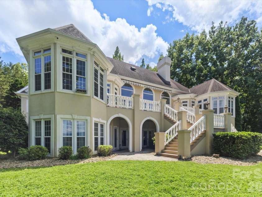 705 Lake Club Drive, Nebo, NC 28761.  MLS# CAR4410301, YatesRealty ID 41710. 