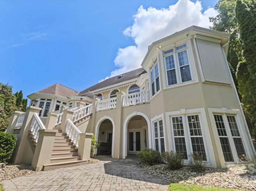 705 Lake Club Drive, Nebo, NC 28761.  MLS# CAR4410301, YatesRealty ID 41710. 