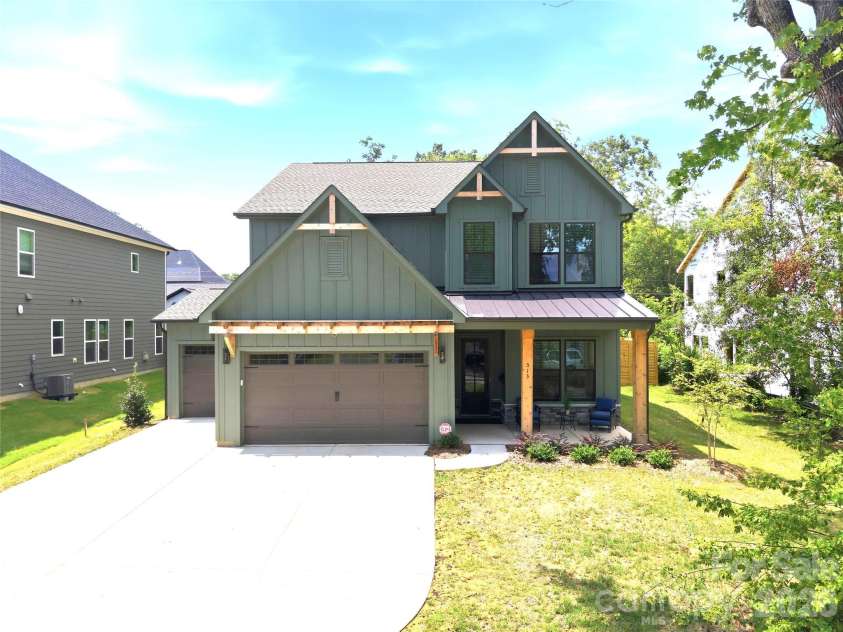 513 Bowman Road, Charlotte, NC 28217.  MLS# CAR4410244, YatesRealty ID 41711. 