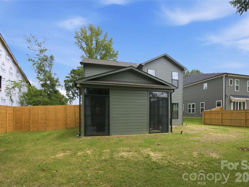 513 Bowman Road, Charlotte, NC 28217.  MLS# CAR4410244, YatesRealty ID 41711. 