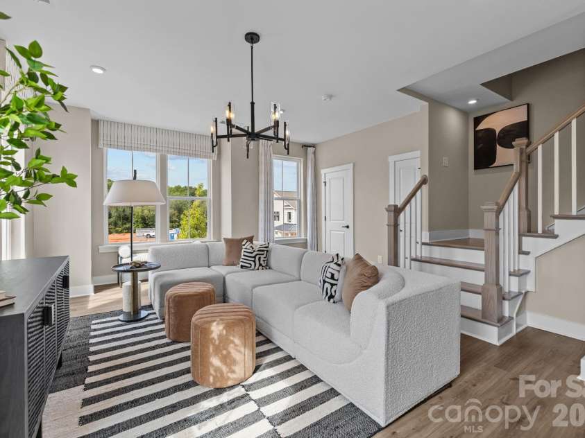 4113 Westbound Drive, Charlotte, NC 28278.  MLS# CAR4406830, YatesRealty ID 41715. Representative