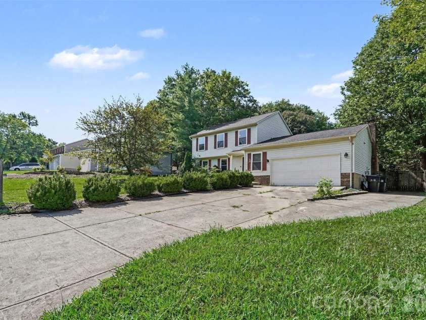 10724 Downpatrick Place, Charlotte, NC 28262.  MLS# CAR4407710, YatesRealty ID 41716. 