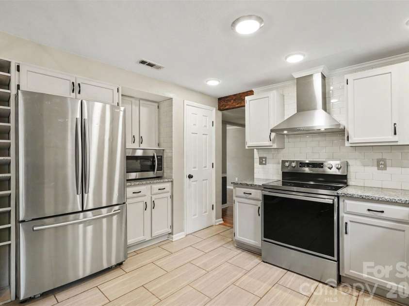 10724 Downpatrick Place, Charlotte, NC 28262.  MLS# CAR4407710, YatesRealty ID 41716. 