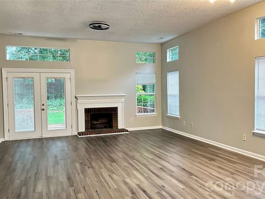 4807 Pennant Place, Charlotte, NC 28212.  MLS# CAR4406104, YatesRealty ID 41718. 