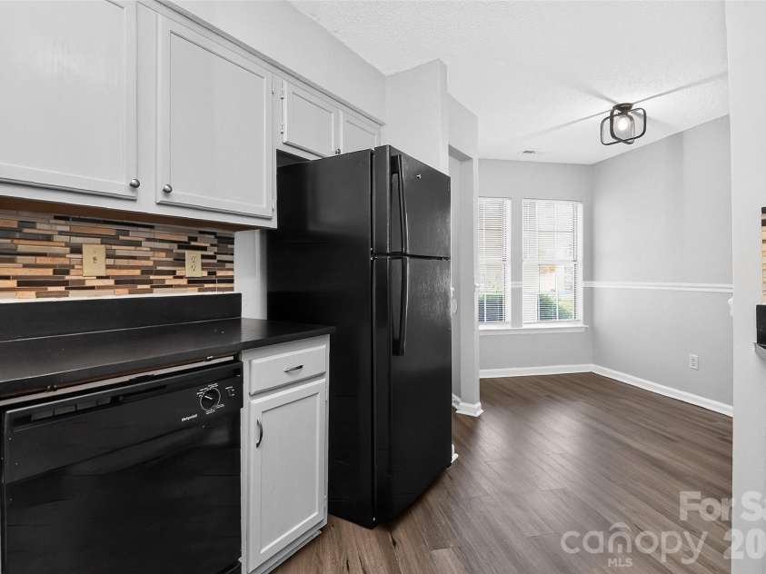 4807 Pennant Place, Charlotte, NC 28212.  MLS# CAR4406104, YatesRealty ID 41718. 