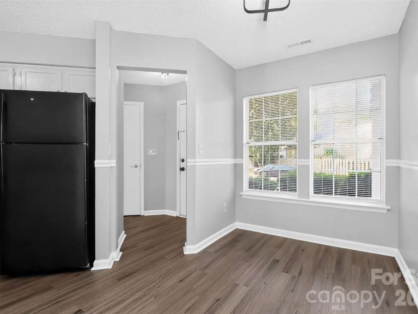 4807 Pennant Place, Charlotte, NC 28212.  MLS# CAR4406104, YatesRealty ID 41718. 