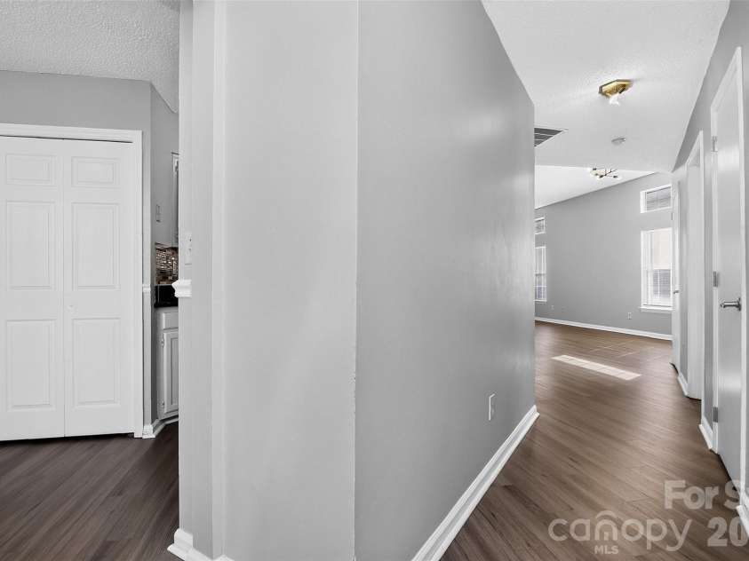 4807 Pennant Place, Charlotte, NC 28212.  MLS# CAR4406104, YatesRealty ID 41718. 