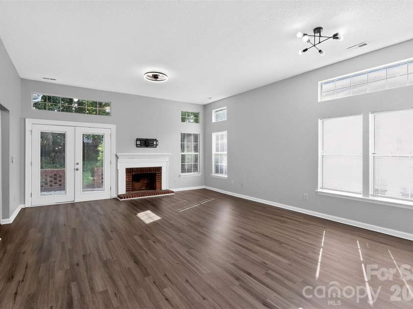 4807 Pennant Place, Charlotte, NC 28212.  MLS# CAR4406104, YatesRealty ID 41718. 