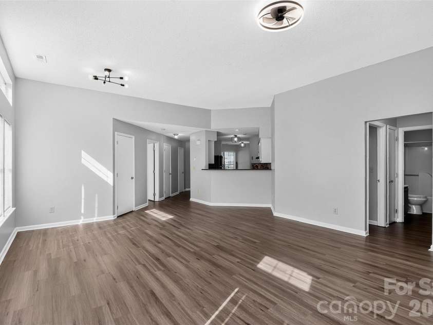 4807 Pennant Place, Charlotte, NC 28212.  MLS# CAR4406104, YatesRealty ID 41718. 