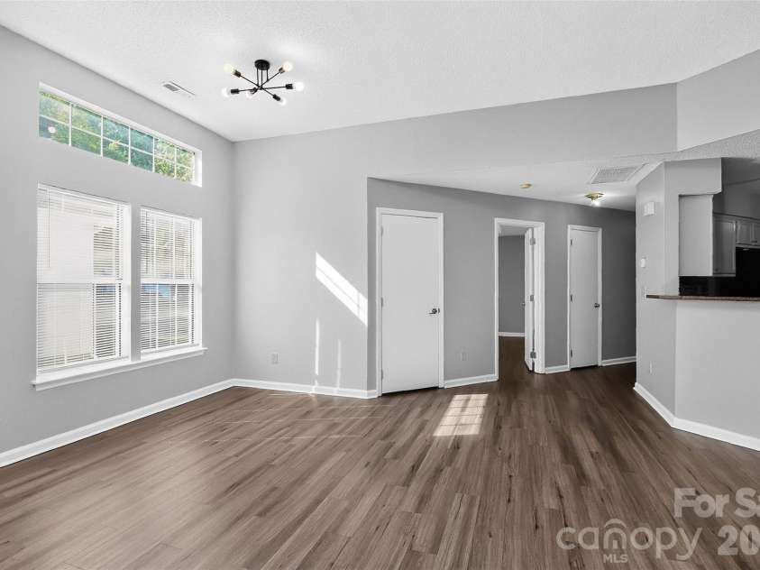 4807 Pennant Place, Charlotte, NC 28212.  MLS# CAR4406104, YatesRealty ID 41718. 