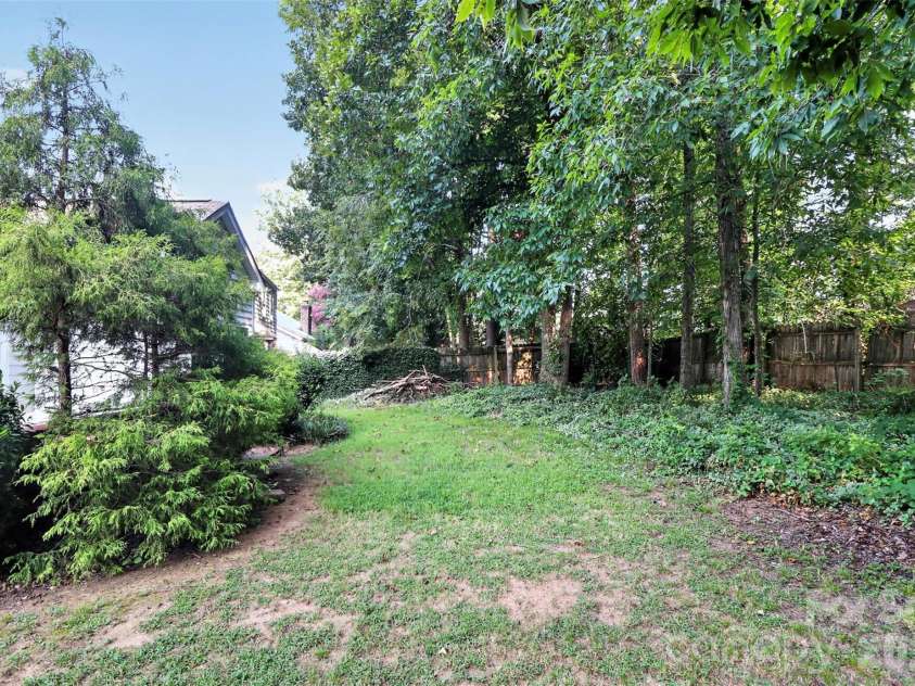 4807 Pennant Place, Charlotte, NC 28212.  MLS# CAR4406104, YatesRealty ID 41718. 