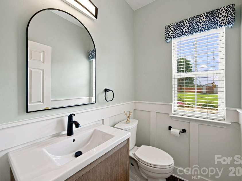 2426 Smith Cove Road, Denver, NC 28037.  MLS# CAR4401720, YatesRealty ID 41719. Half bath