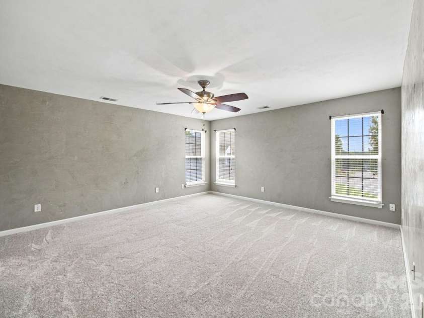 2426 Smith Cove Road, Denver, NC 28037.  MLS# CAR4401720, YatesRealty ID 41719. Primary bedroom