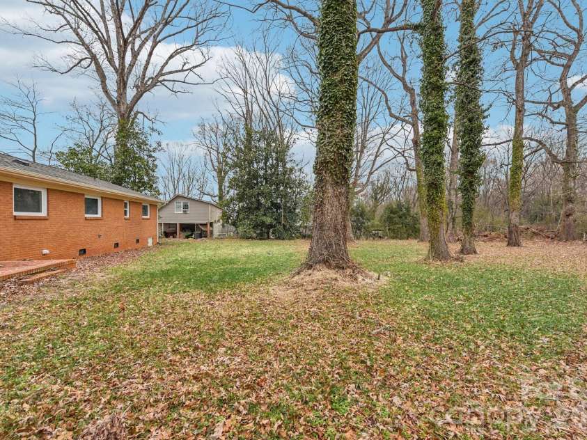 3211 Lancaster Highway, Monroe, NC 28112.  MLS# CAR4342261, YatesRealty ID 4172. 