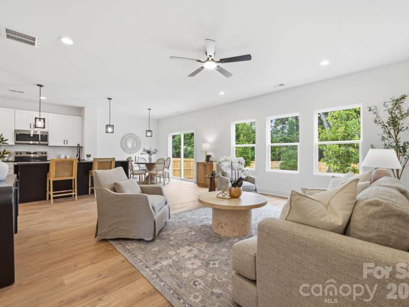 1735 Byrum Street, Charlotte, NC 28216.  MLS# CAR4401180, YatesRealty ID 41720. 