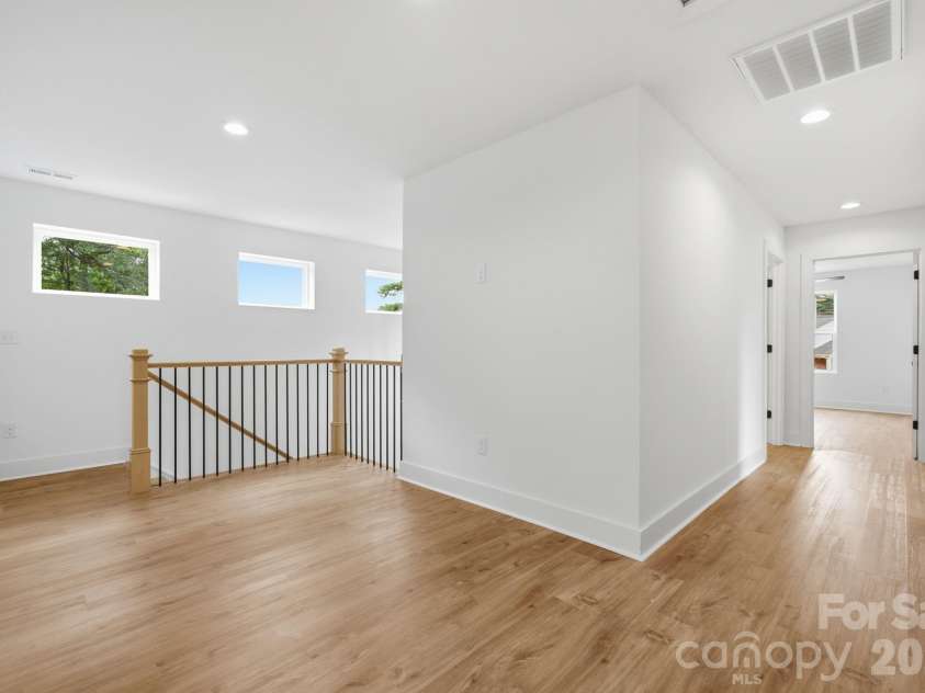 1735 Byrum Street, Charlotte, NC 28216.  MLS# CAR4401180, YatesRealty ID 41720. 