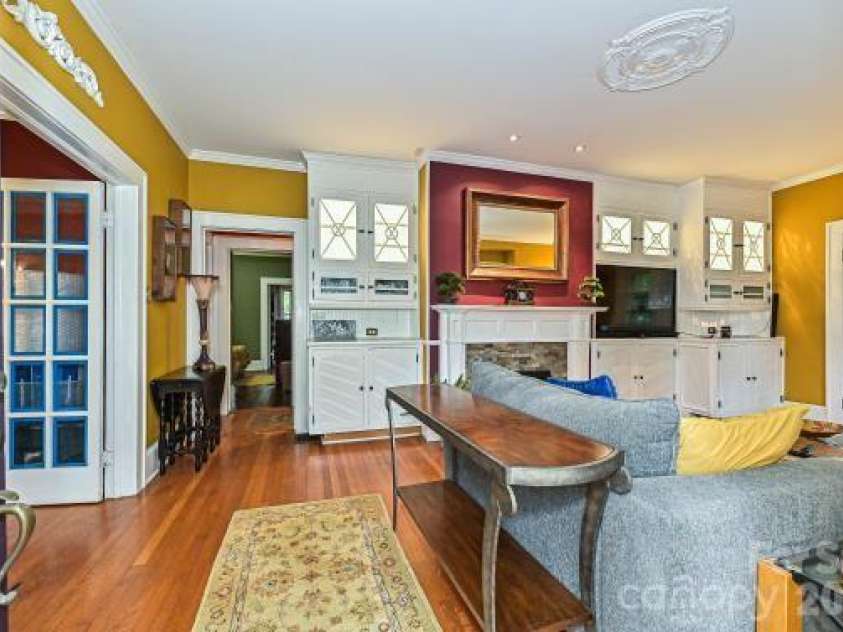 1532 The Plaza, Charlotte, NC 28205.  MLS# CAR4408955, YatesRealty ID 41721. 