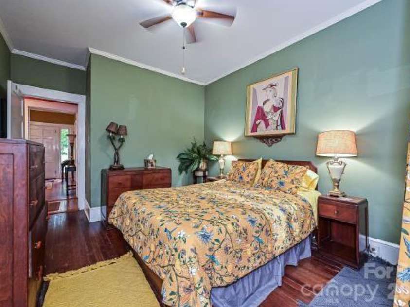 1532 The Plaza, Charlotte, NC 28205.  MLS# CAR4408955, YatesRealty ID 41721. 