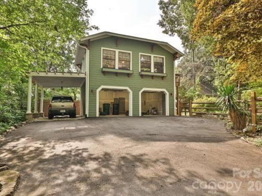 1532 The Plaza, Charlotte, NC 28205.  MLS# CAR4408955, YatesRealty ID 41721. 