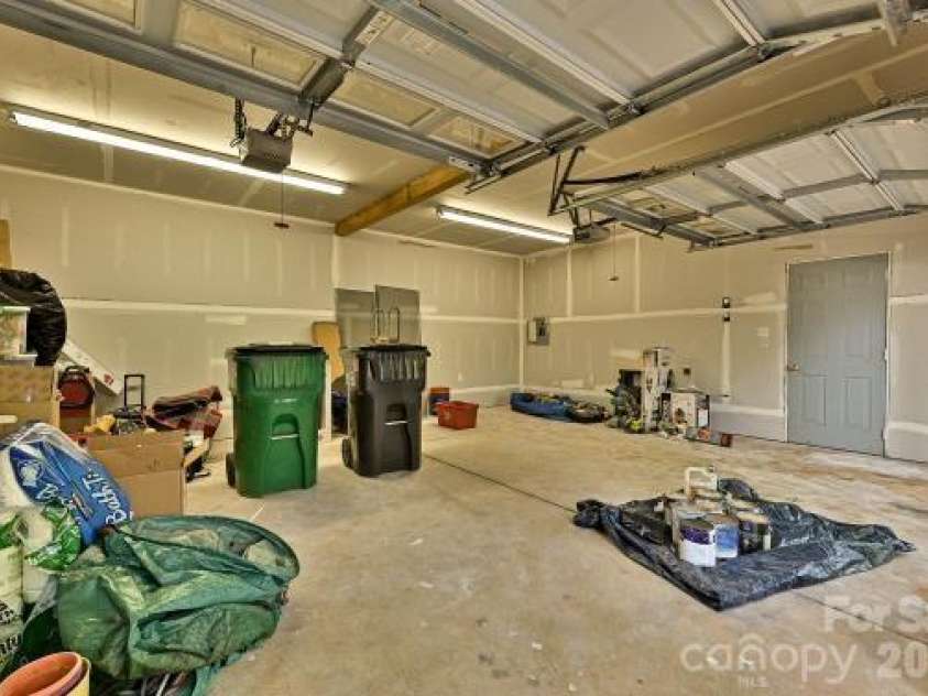 1532 The Plaza, Charlotte, NC 28205.  MLS# CAR4408955, YatesRealty ID 41721. 