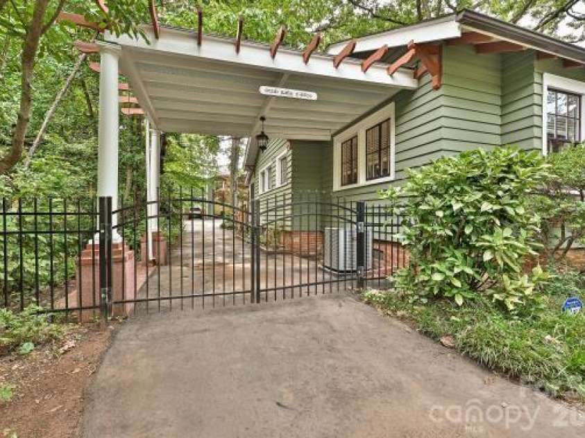1532 The Plaza, Charlotte, NC 28205.  MLS# CAR4408955, YatesRealty ID 41721. 